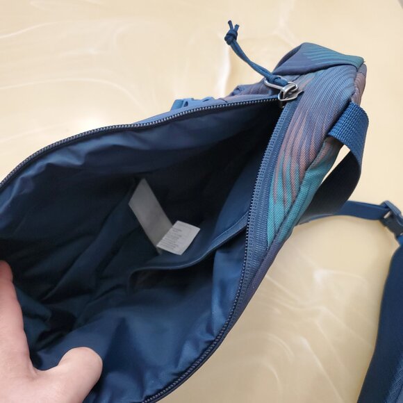 Patagonia Atom 8L Sling Bag - Picture 15 of 16